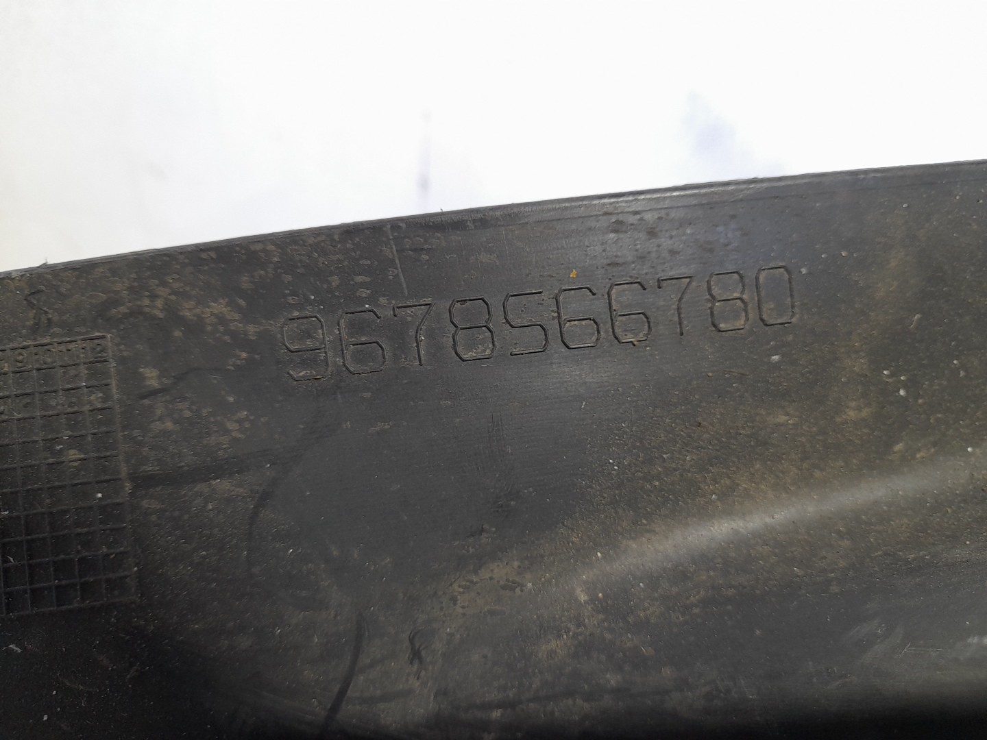Rear wheel arch right PEUGEOT 308 SW II Imagem-2