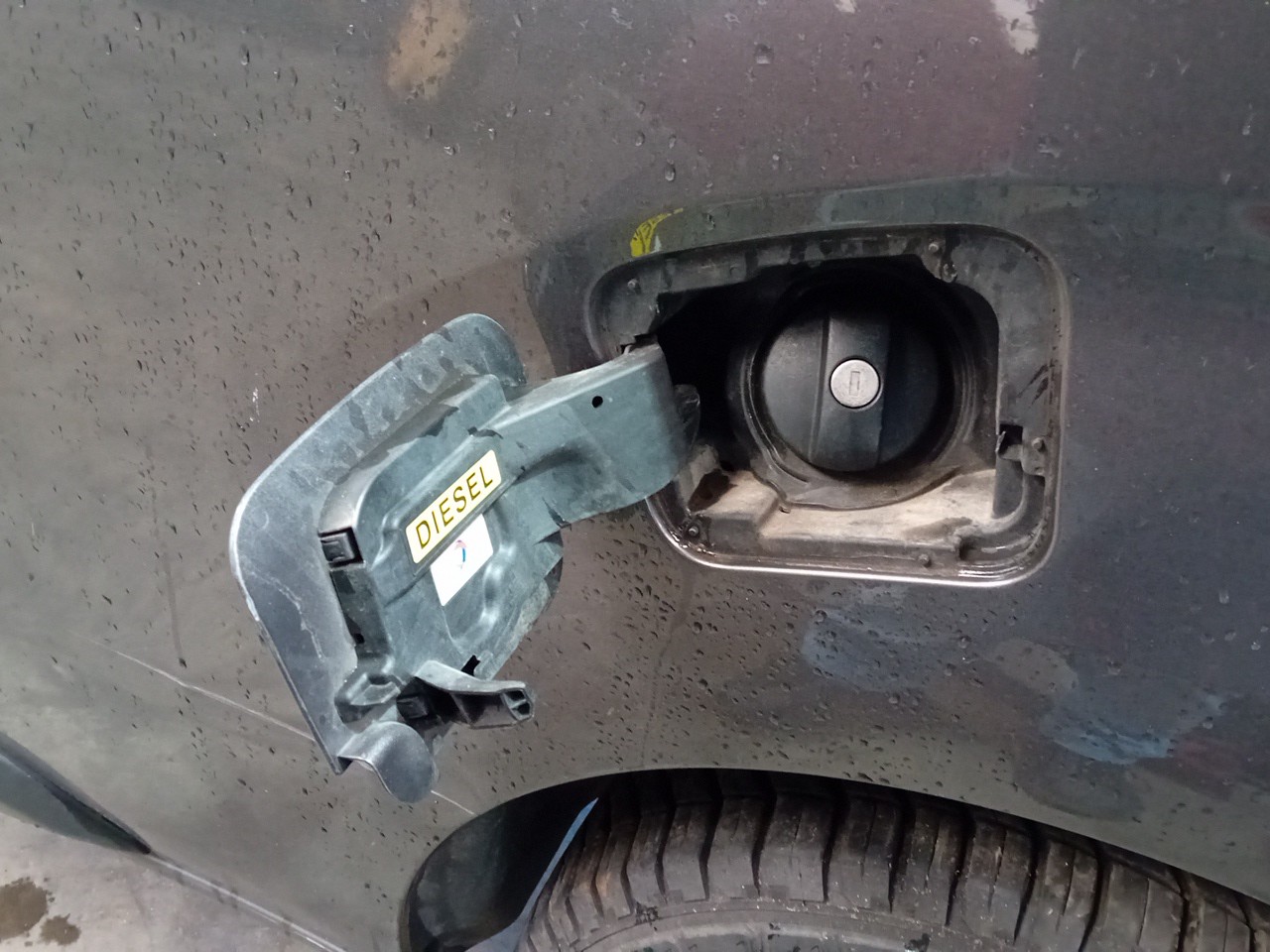 Bouchon/Volet De Trappe De Réservoir à Carburant  PEUGEOT Expert Imagem-1