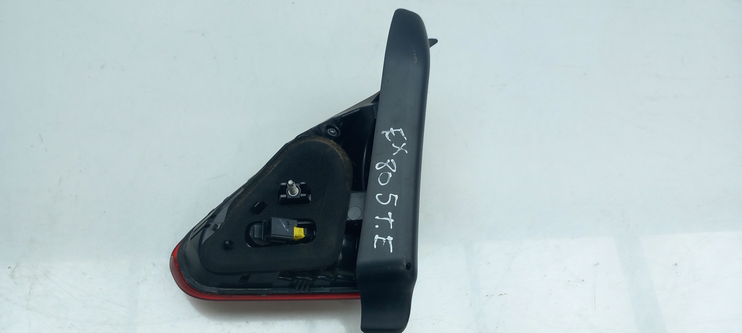 Left Tailgate light  PEUGEOT 2008 I (CU_) Imagem-1