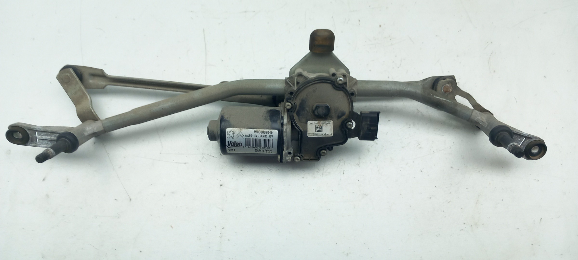 Essuie-glace moteur avant