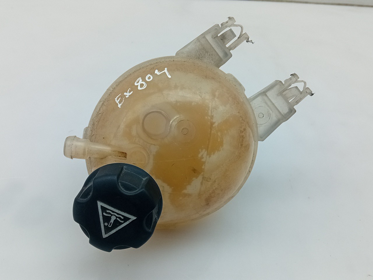 Coolant reservoir