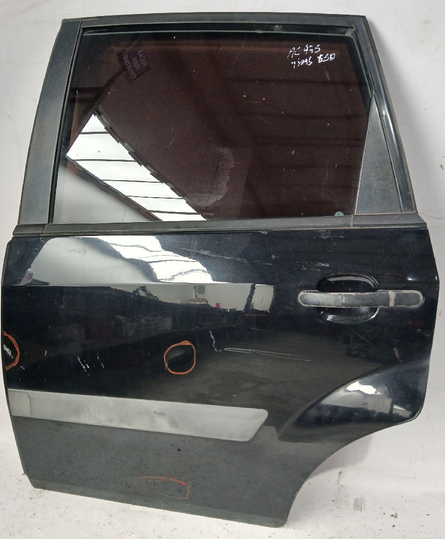 Porta trás esquerda