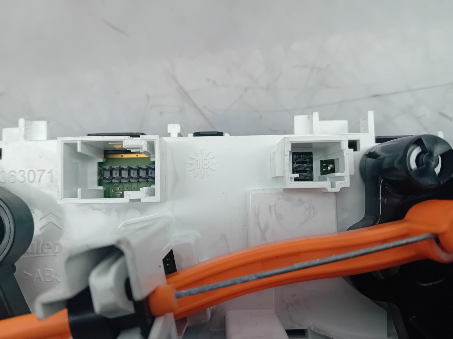 AC switch PEUGEOT 2008 I (CU_) Imagem-3