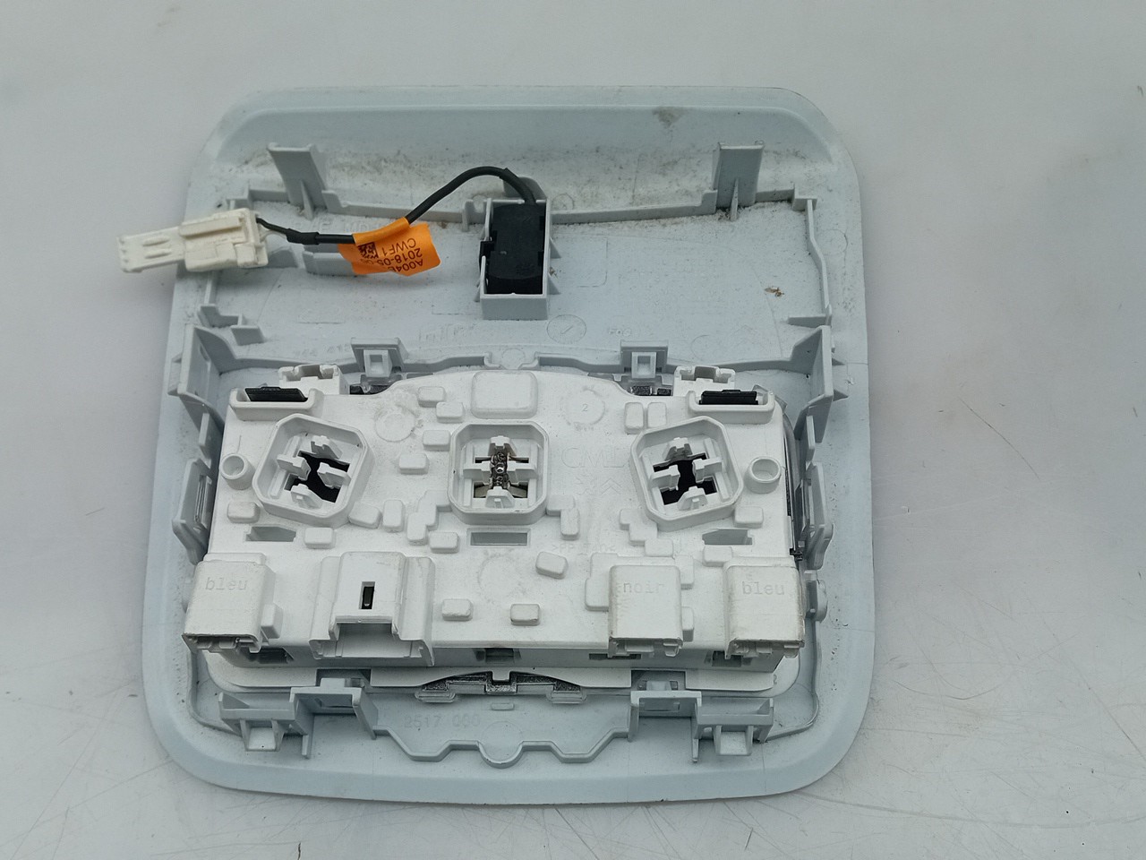 Front seat light PEUGEOT 2008 I (CU_) Imagem-2