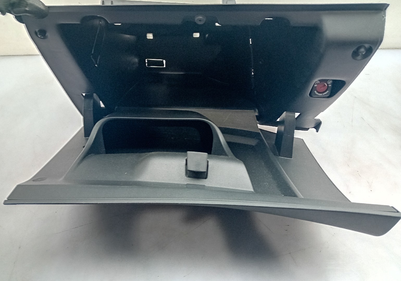 Glove Box / Compartment PEUGEOT 2008 I (CU_) Imagem-1