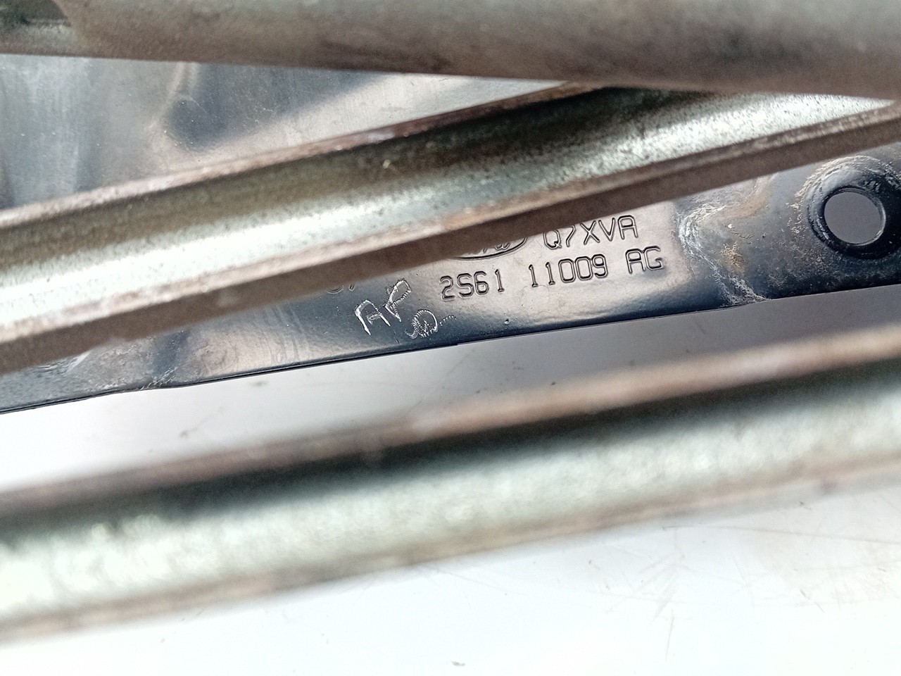 Essuie-glace moteur avant FORD Fiesta V (JH_, JD_) Imagem-3