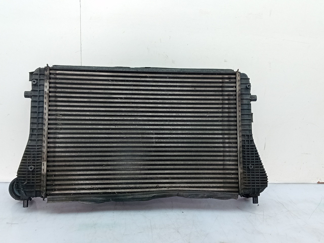Radiador do intercooler AUDI A3 (8P1) Imagem-1