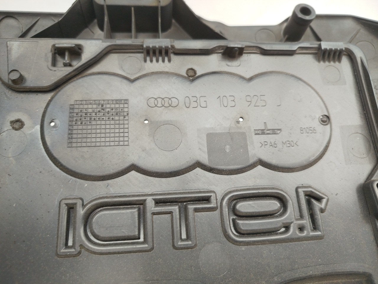 Cobertura do motor / blindagem superior do motor AUDI A3 (8P1) Imagem-2