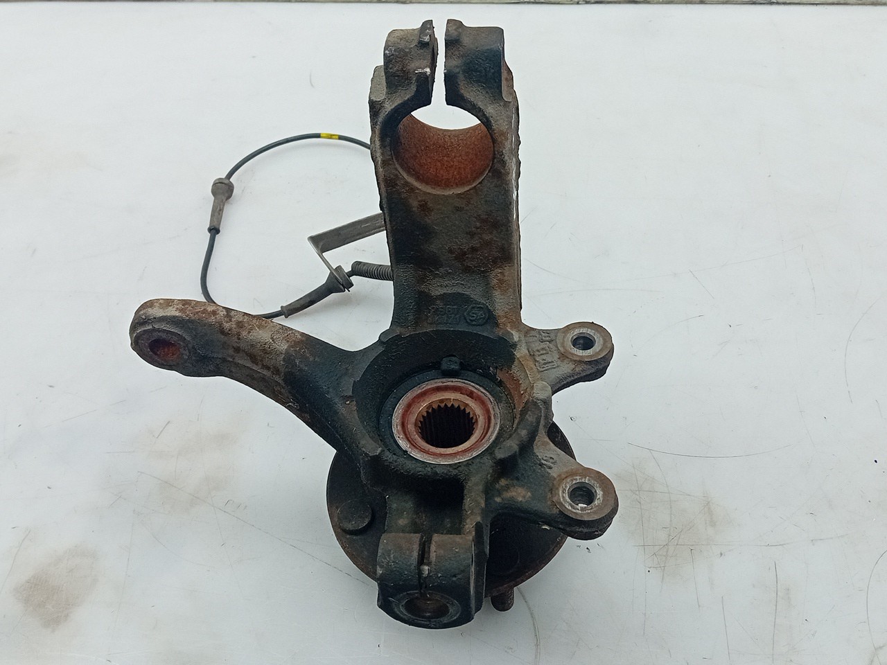 Left front steering knuckle FORD Fiesta V (JH_, JD_) Imagem-1