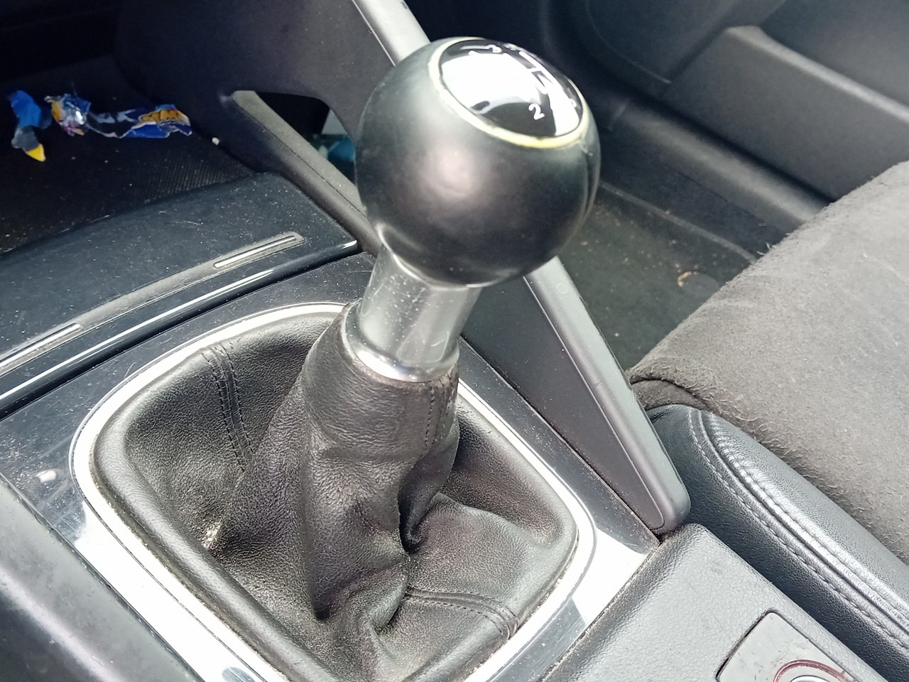Pommeau / Soufflet de levier AUDI A3 (8P1) Imagem-1
