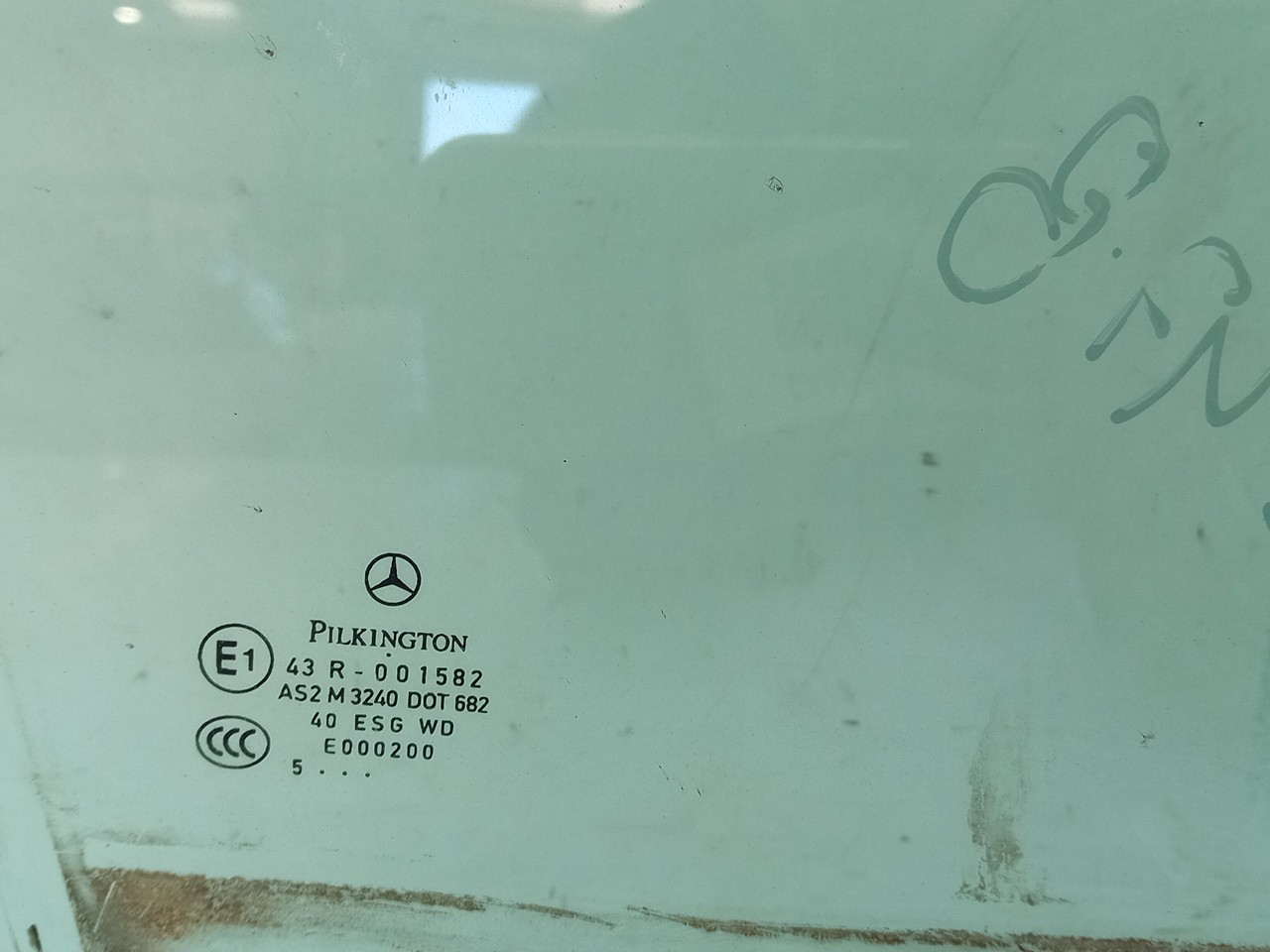 Right front door glass MERCEDES-BENZ Classe B (W245) Imagem-1