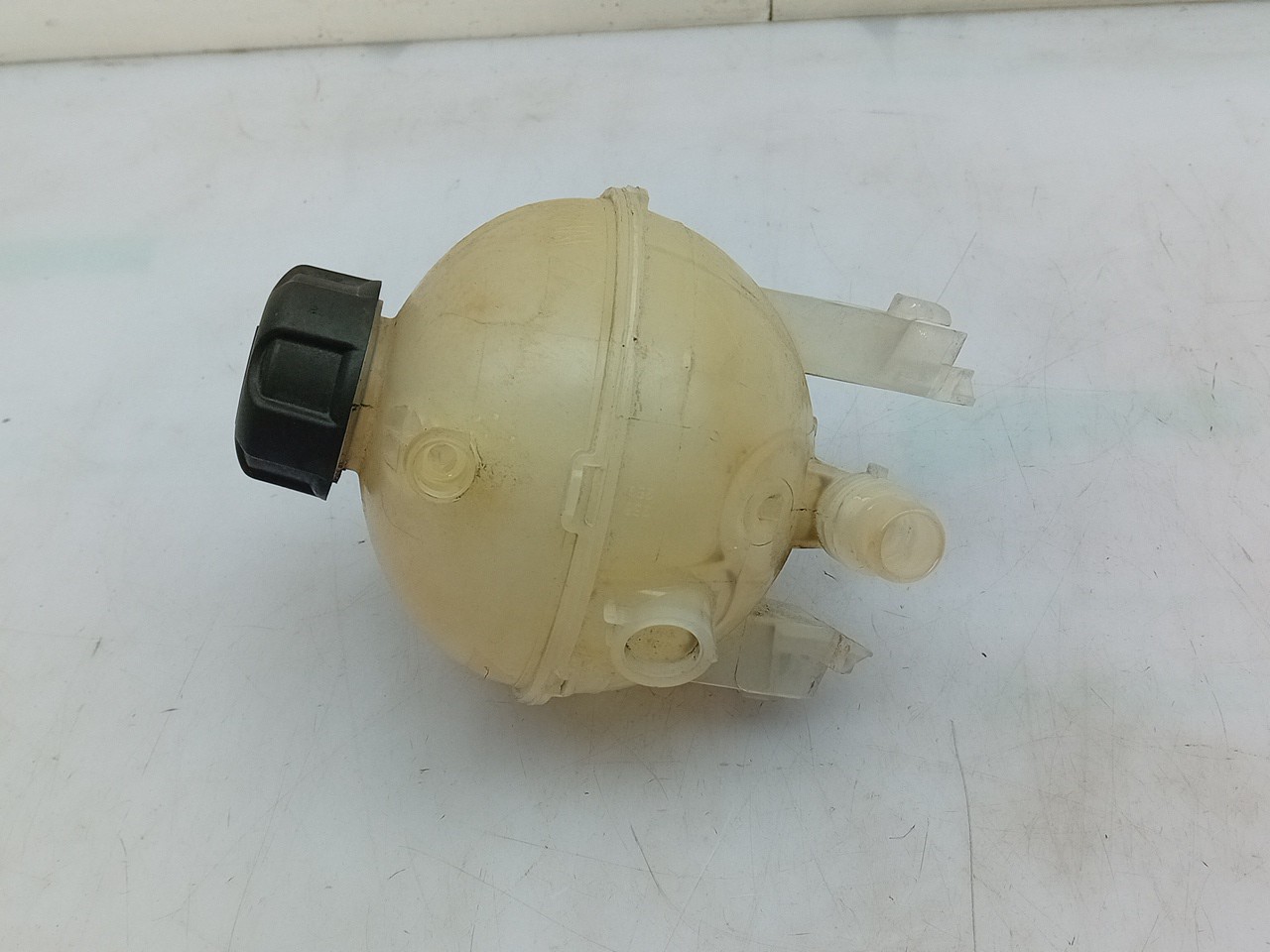 Réservoir/ Vase D'expansion De Liquide De Refroidissement CITROËN C4 Grand Picasso II (DA_, DE_) Imagem-1