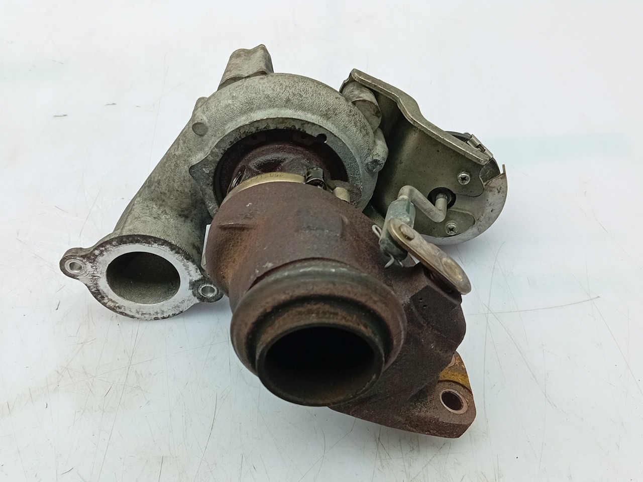 Turbocharger  CITROËN C4 Grand Picasso II (DA_, DE_) Imagem-1