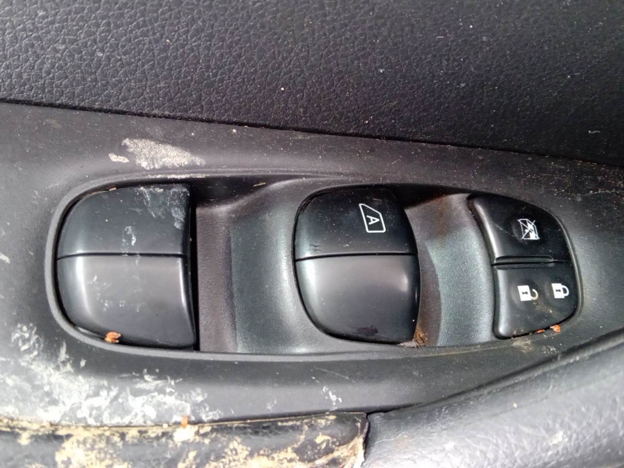 Commande / interrupteur lève-vitre Avant gauche NISSAN X-Trail (T32) Imagem-1