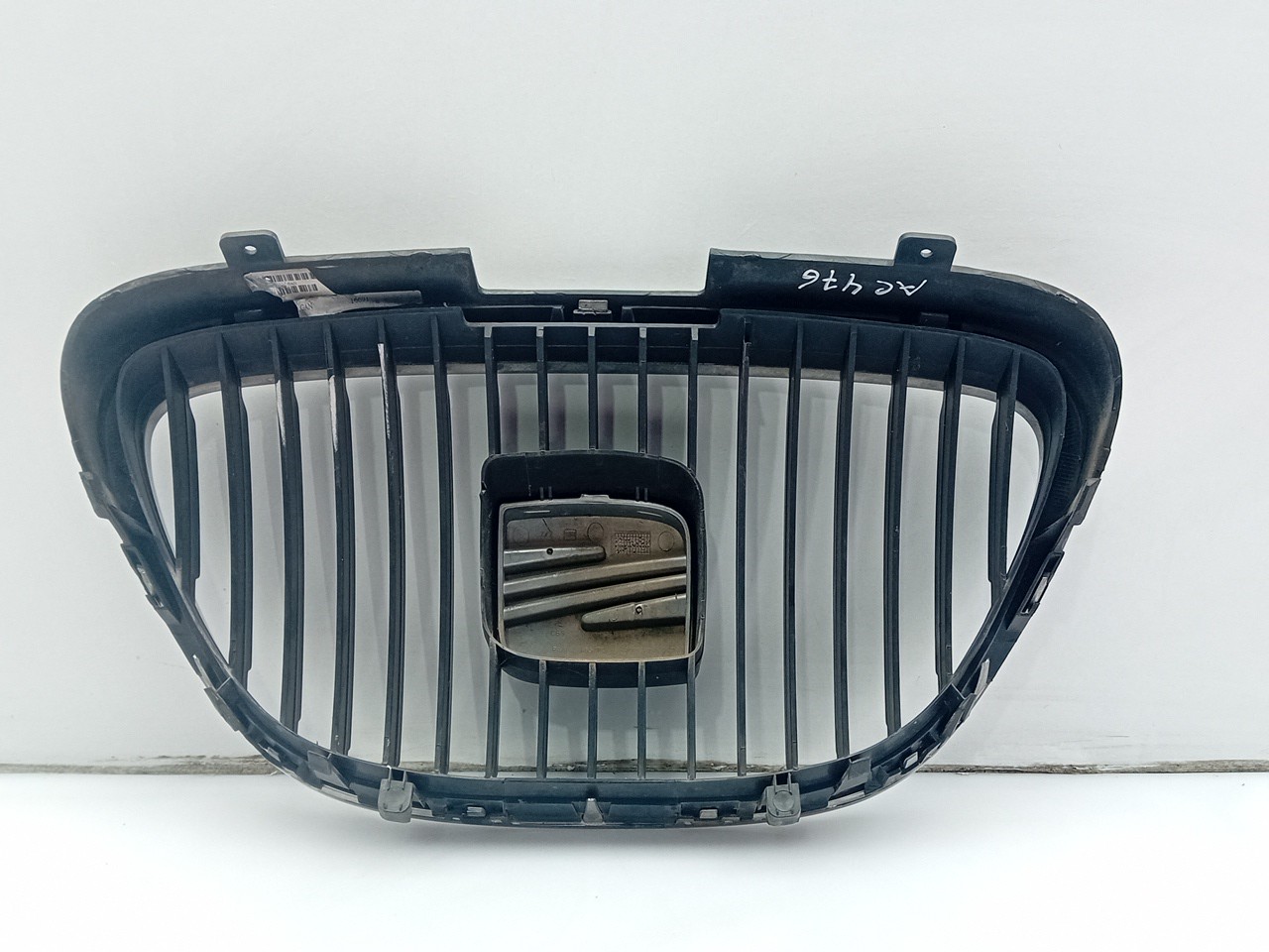 Grille avant SEAT Altea (5P1) Imagem-1