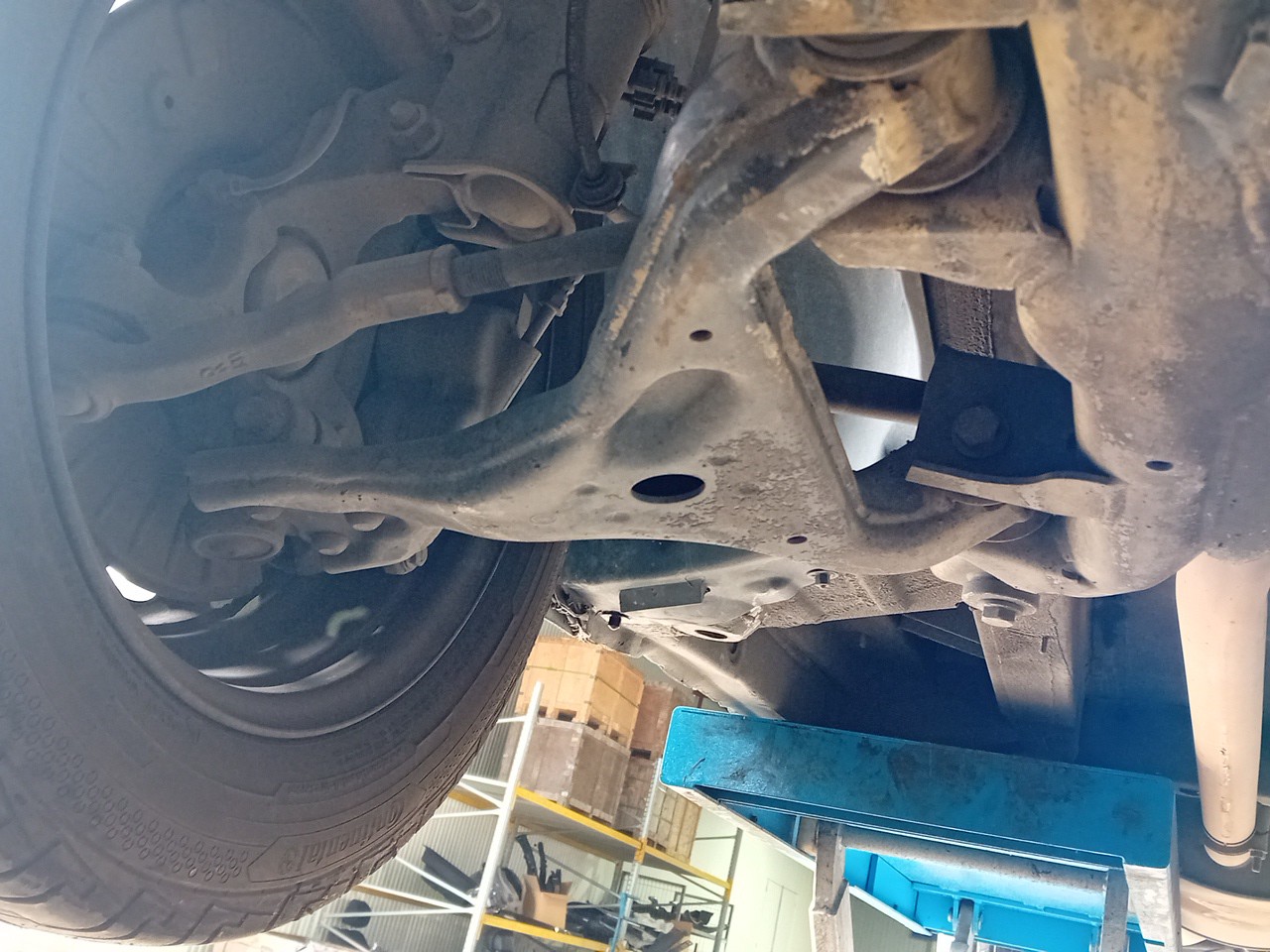 Right front suspension arm