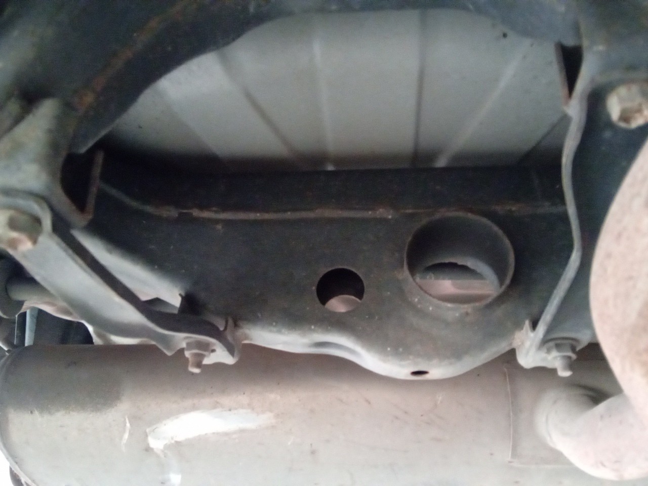 Subchasis trasero NISSAN X-Trail (T32) Imagem-1