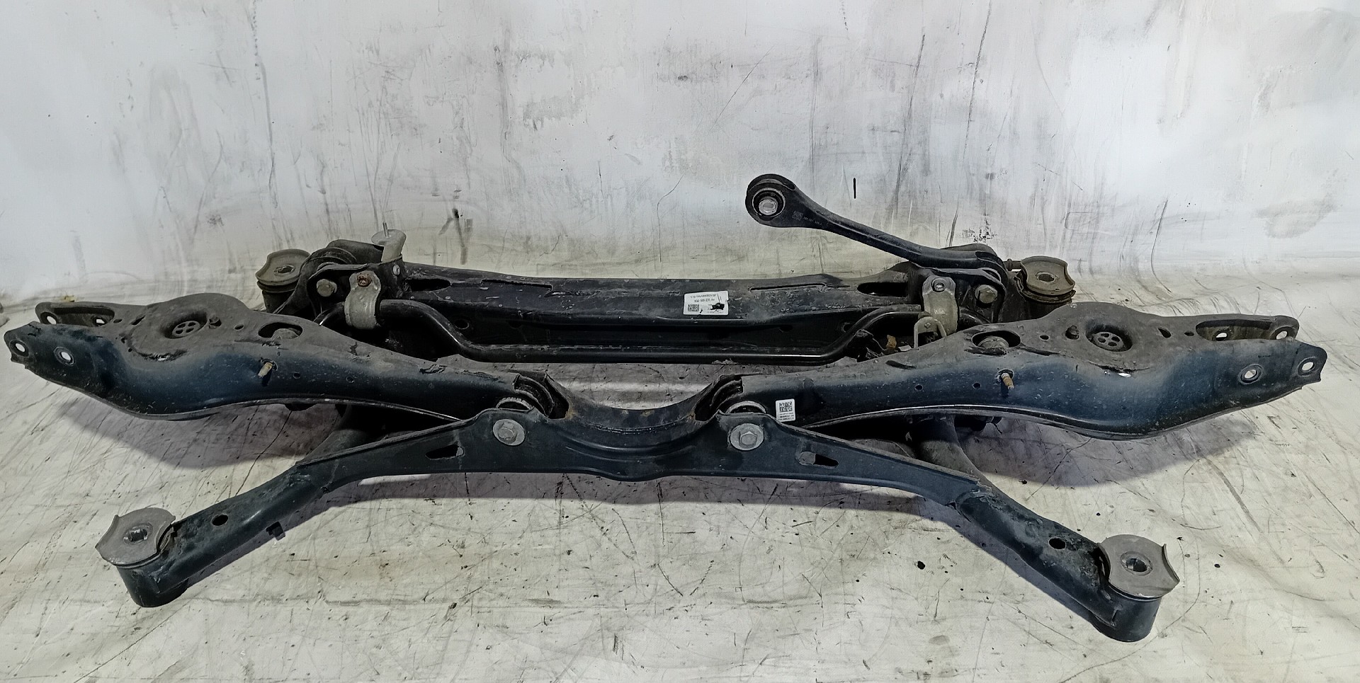 Subchasis trasero VOLKSWAGEN Tiguan (AD1, AX1) Imagem-3