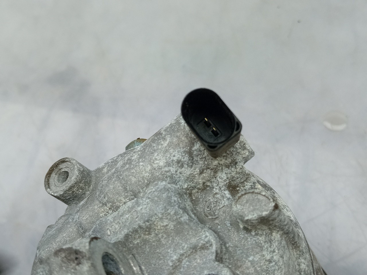 Compresor A/A VOLKSWAGEN Tiguan (AD1, AX1) Imagem-3