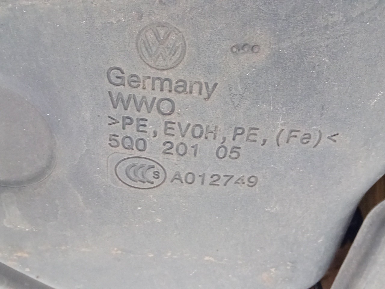 Serbatoio carburante VOLKSWAGEN Tiguan (AD1, AX1) Imagem-1