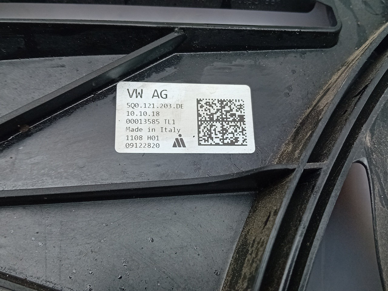 Termoventilador VOLKSWAGEN Tiguan (AD1, AX1) Imagem-3