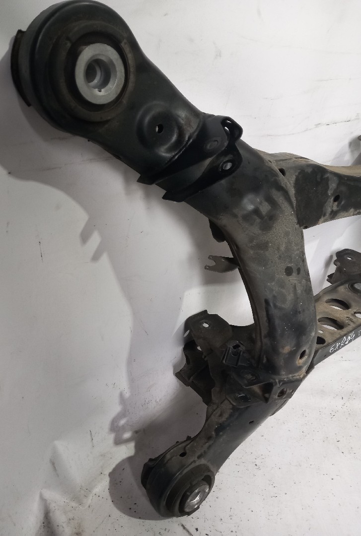 Rear subframe MERCEDES-BENZ Classe M (W166) Imagem-1