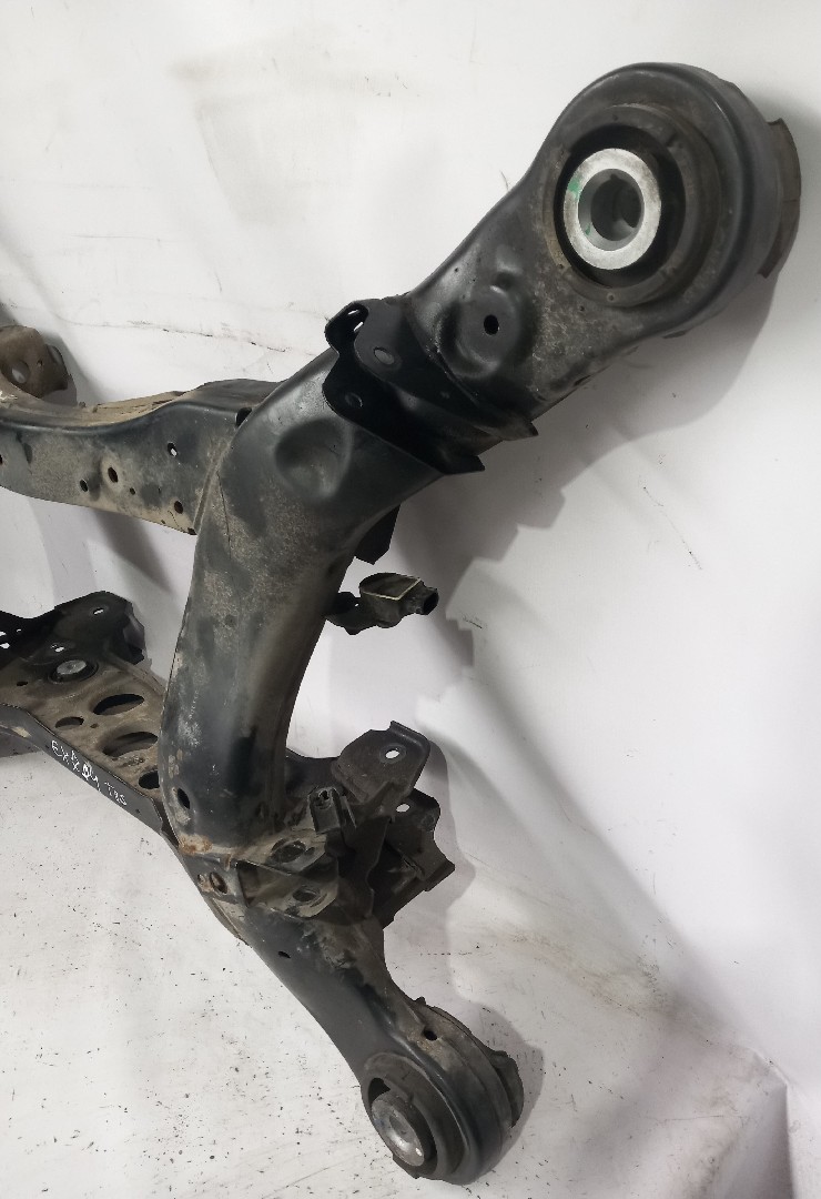 Rear subframe MERCEDES-BENZ Classe M (W166) Imagem-2