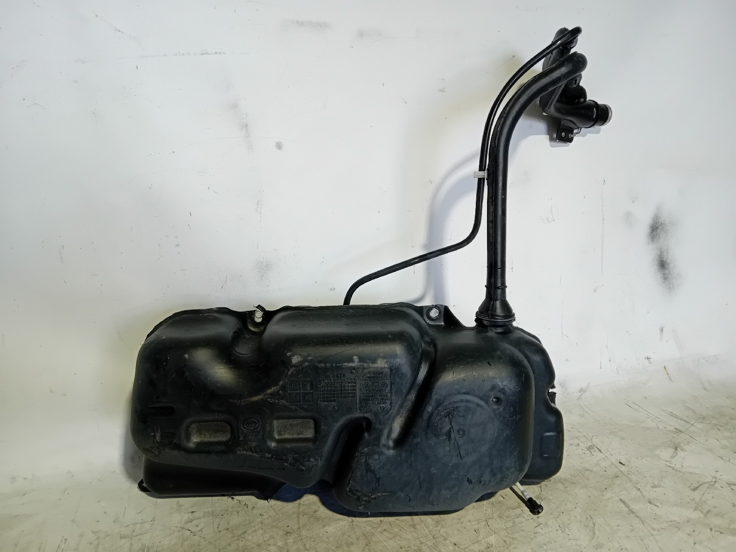 Fuel tank VOLKSWAGEN Up Imagem-0