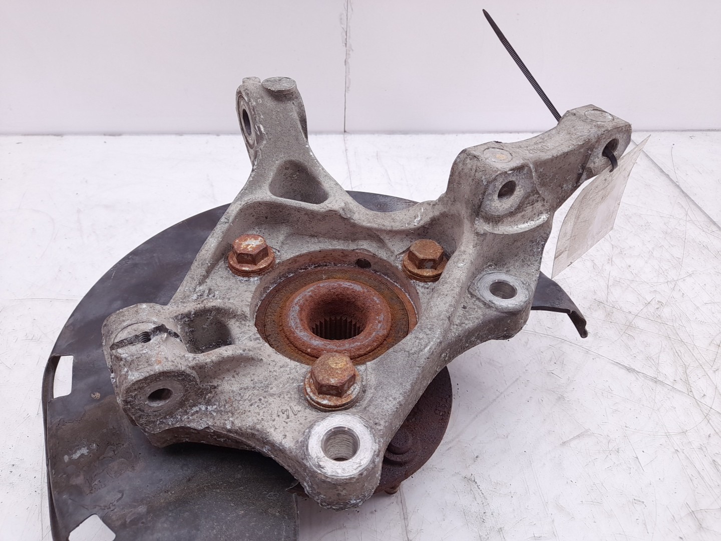 Mangueta delantera izquierda OPEL Astra J Sports Tourer Imagem-1