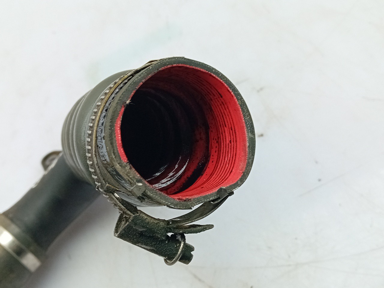 Tubo intercooler FORD Transit Courier I Imagem-1