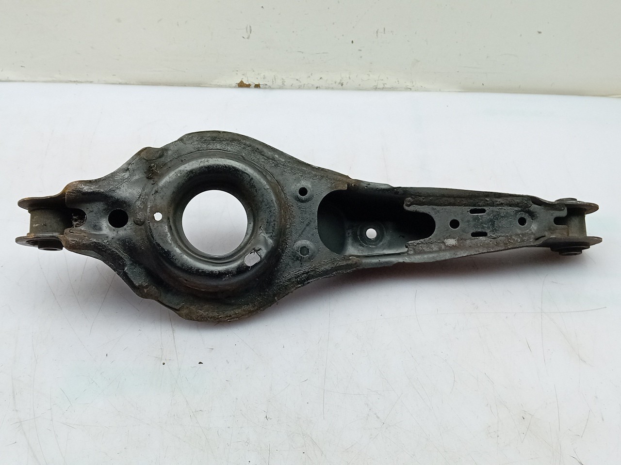Bras de suspension Avant gauche MAZDA 3 (BK) Imagem-1