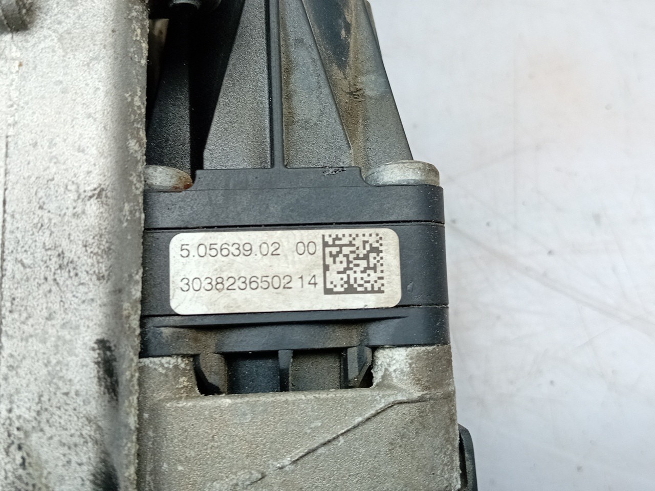 Válvula EGR PEUGEOT 5008 I (0U_, 0E_) Imagem-4