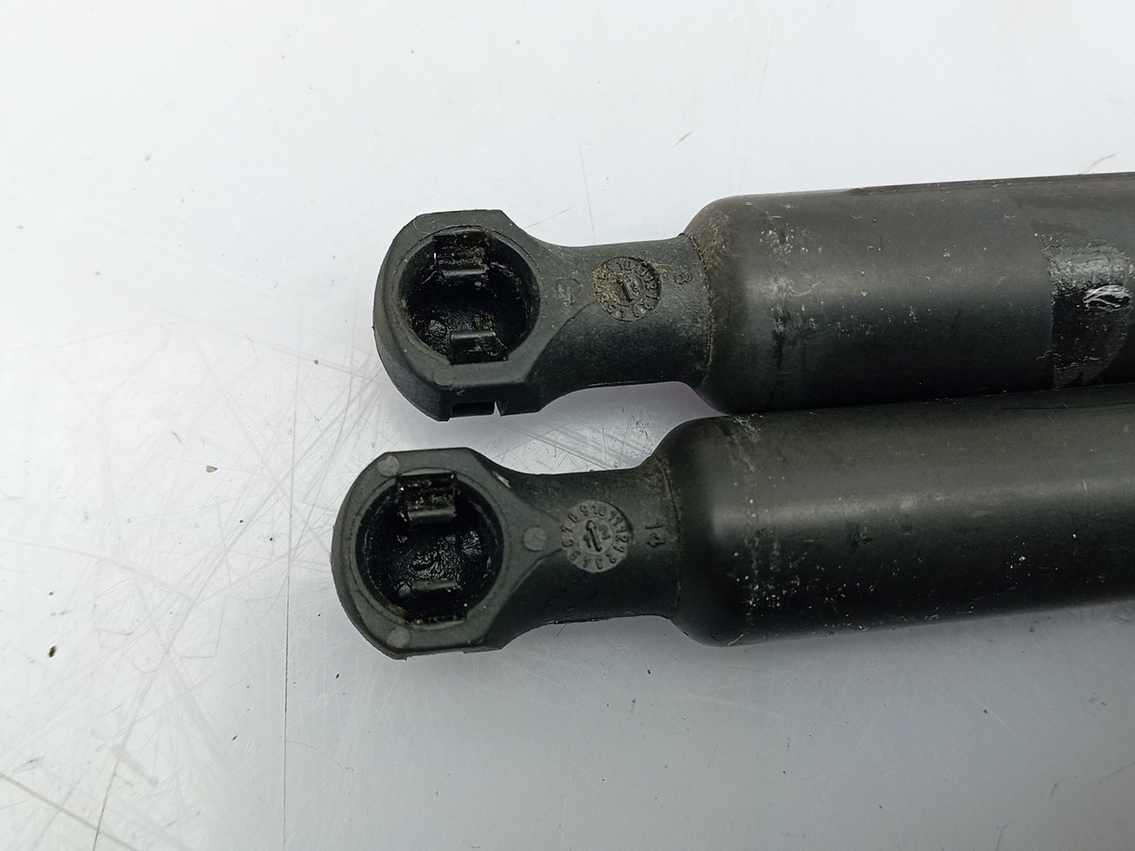 Trunk Shock Absorber DS DS3 Crossback Imagem-2