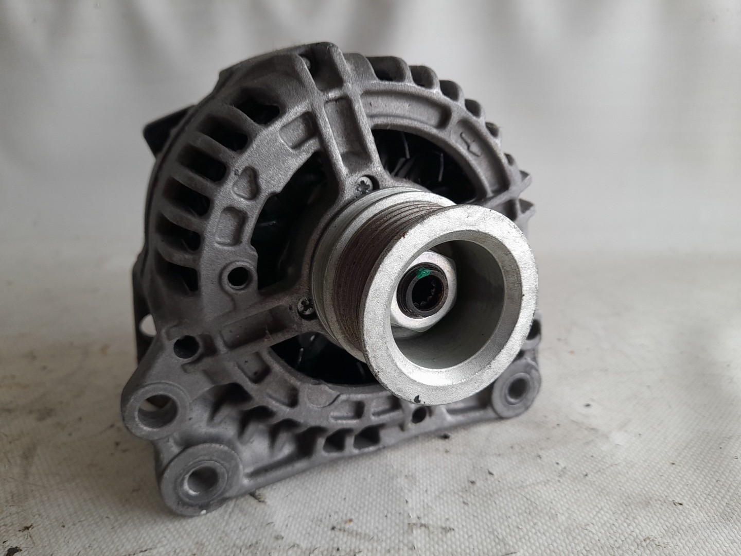 Alternador VOLKSWAGEN Golf IV (1J1) Imagem-0
