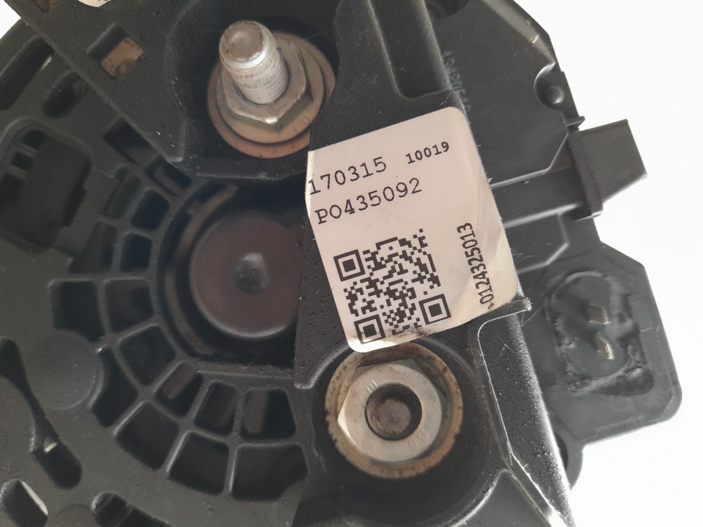 Alternador VOLKSWAGEN Golf IV (1J1) Imagem-2