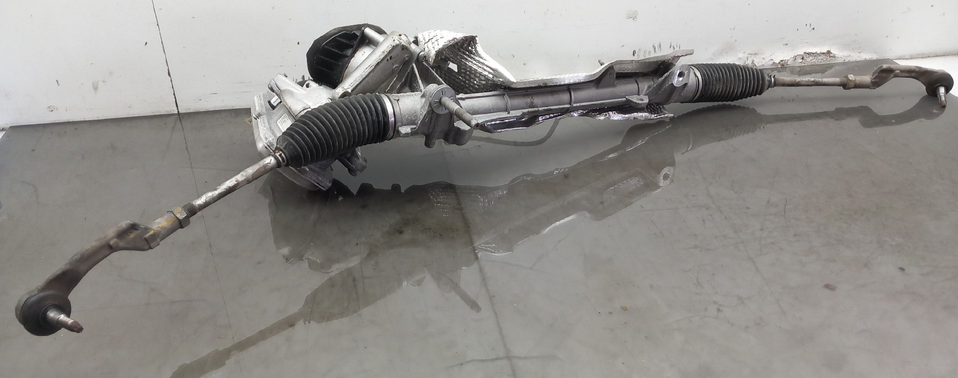 Steering box