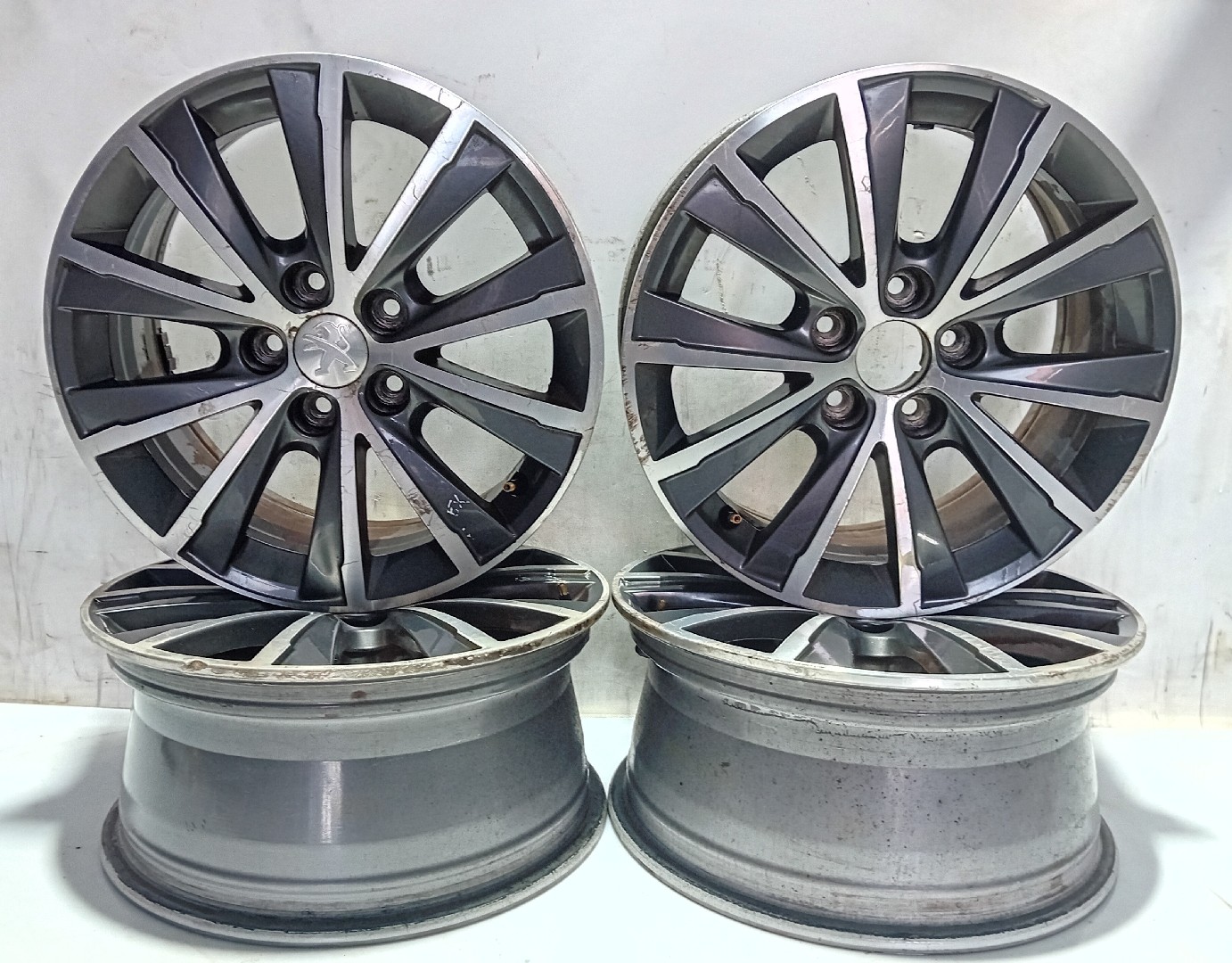 Conjunto de jantes PEUGEOT 308 SW II Imagem-1