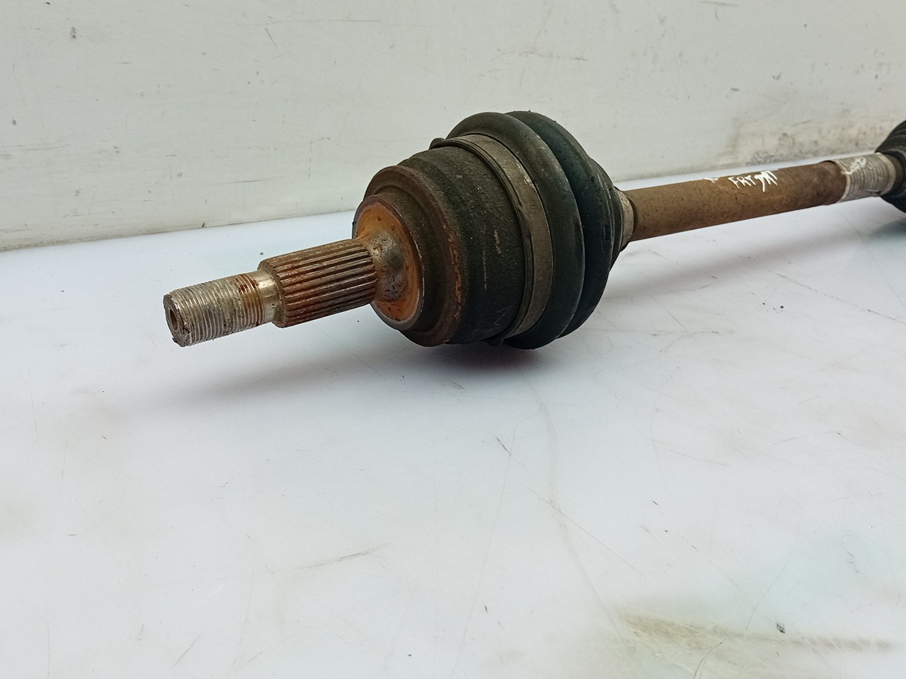 Right front driveshaft PEUGEOT 308 SW II Imagem-2