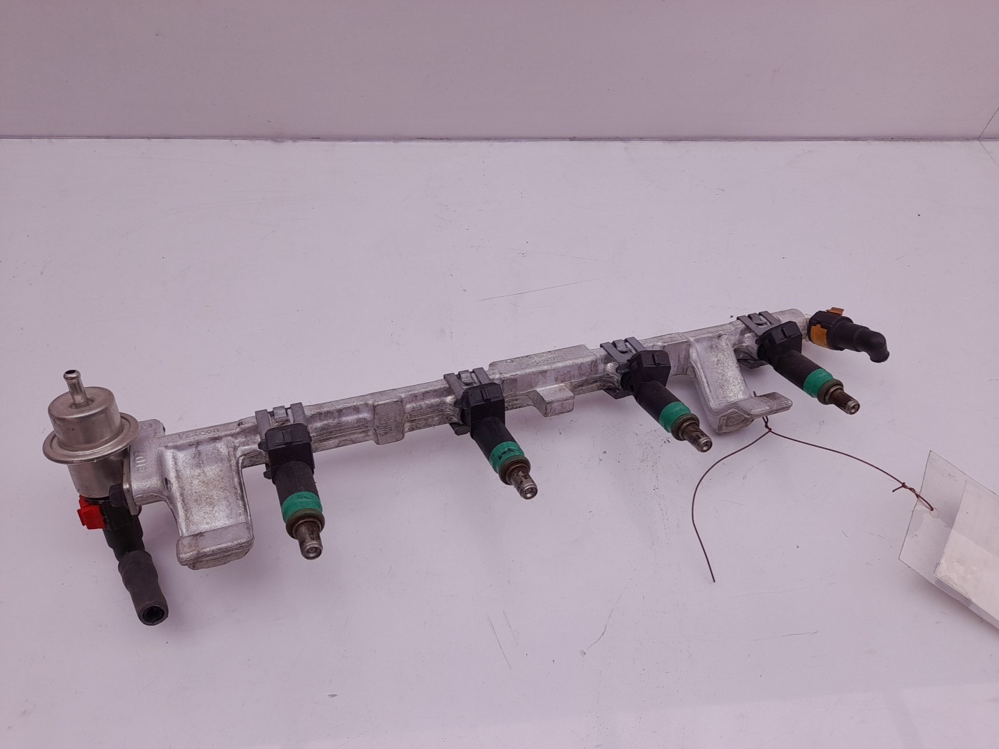 Fuel rail FORD Focus I (DAW, DBW) Imagem-1