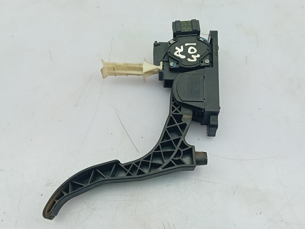 Accelerator Pedal SKODA Octavia I Hatchback (1U2) Imagem-1