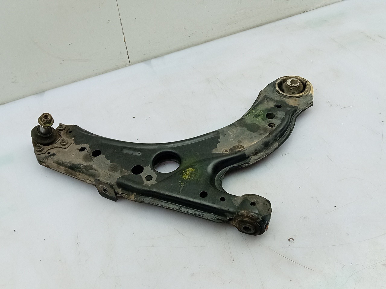 Bras de suspension Avant Droite SEAT Leon (1M1) Imagem-1
