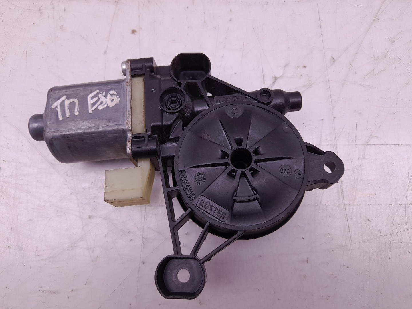 Motor vidro trás direito AUDI A3 Sportback (8VA, 8VF) Imagem-2