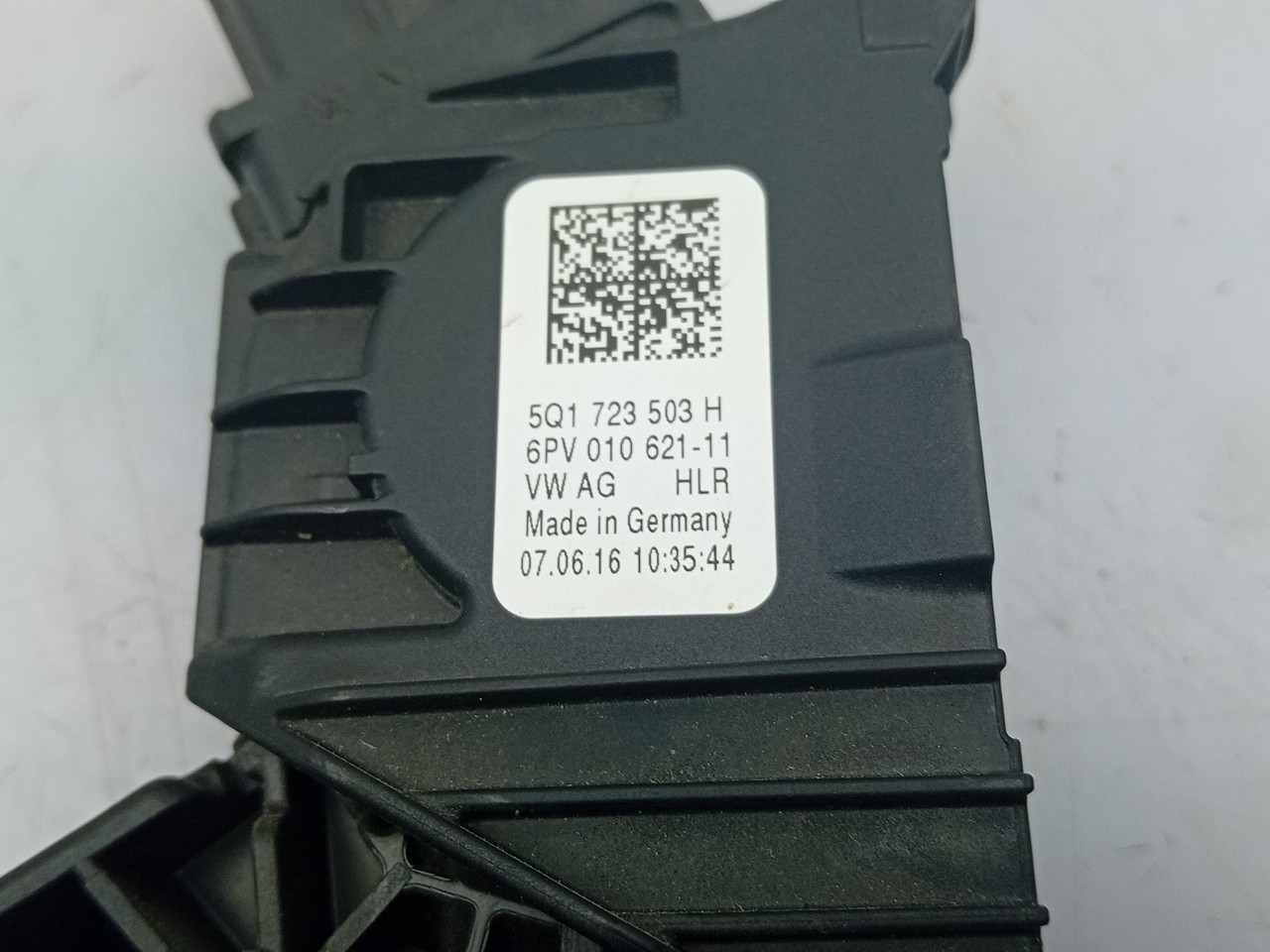 Pedal acelerador VOLKSWAGEN Golf VII (5G1, BQ1, BE1, BE2) Imagem-3