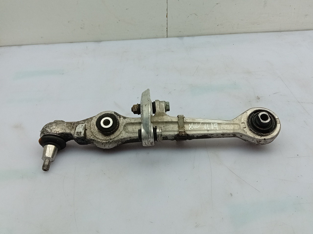 Braço de suspensão frente esquerdo