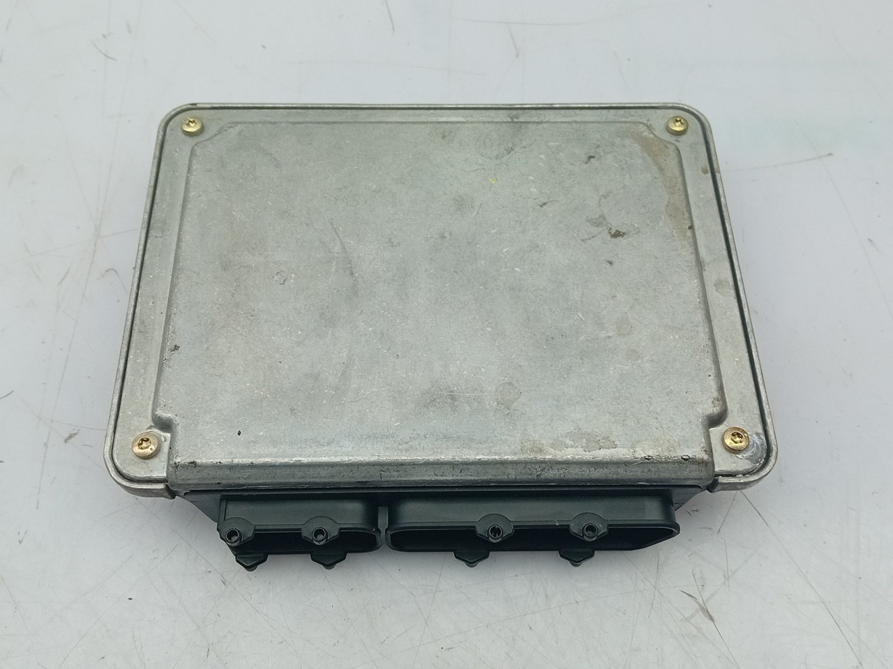 Engine control unit / ECU AUDI A4 (8D2, B5) Imagem-1