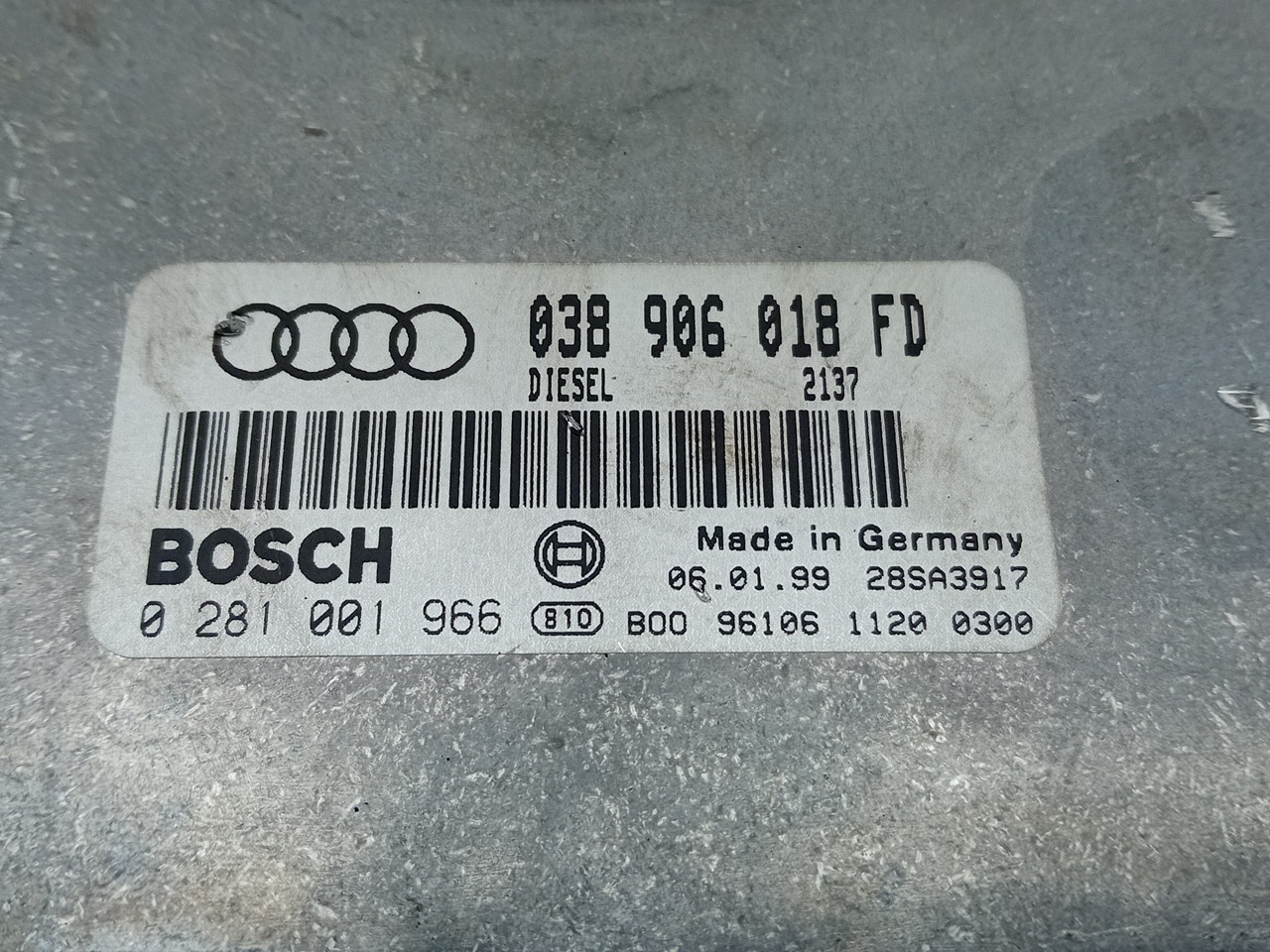 Engine control unit / ECU AUDI A4 (8D2, B5) Imagem-3