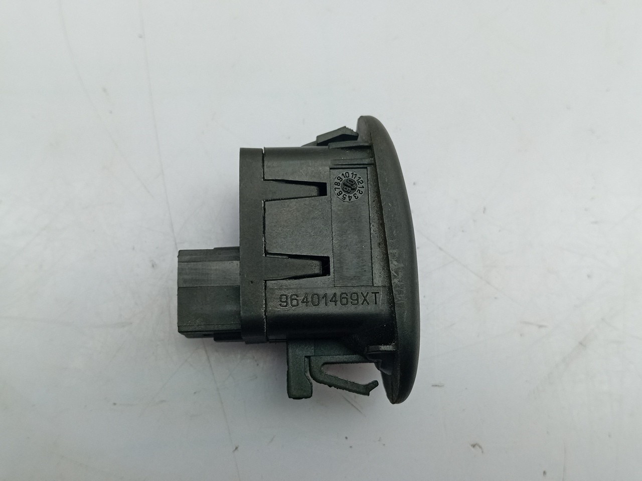 Mando / interruptor elevalunas delantero izquierdo CITROËN C3 II (SC_) Imagem-1