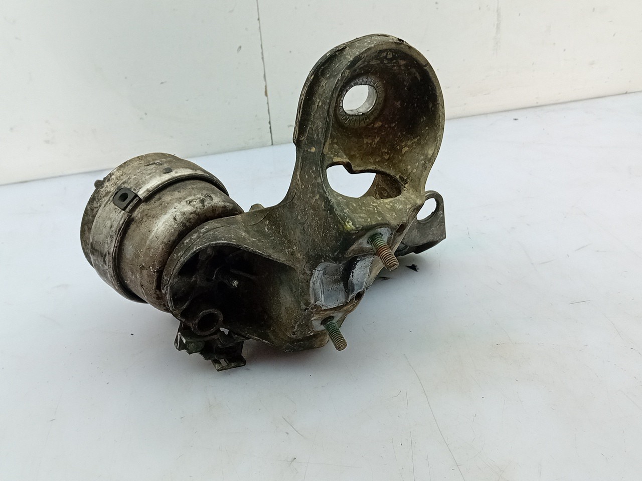 Engine Mount AUDI A6 Avant (4B5, C5) Imagem-1