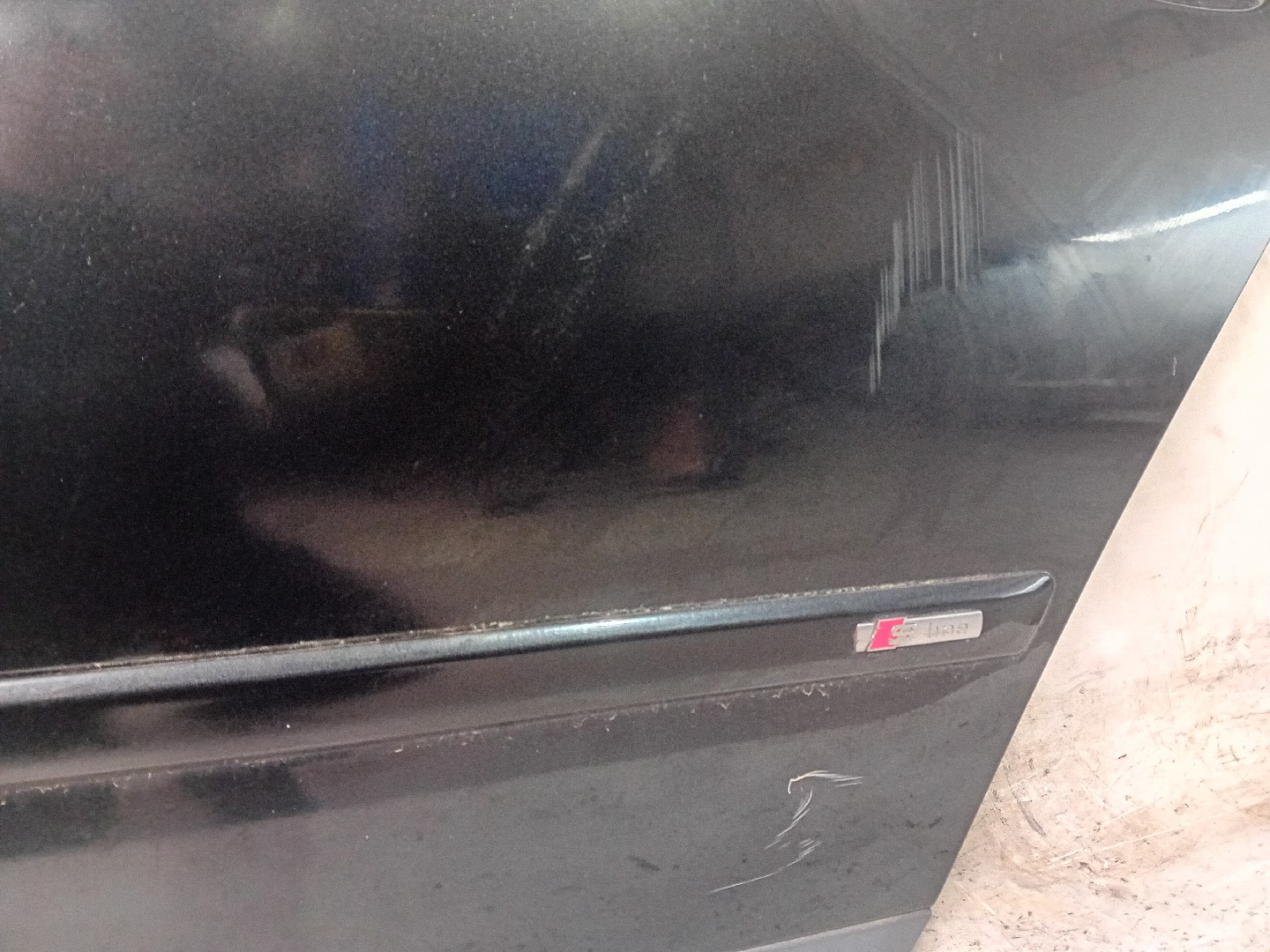 Porta trás esquerda AUDI A4 Avant (8E5, B6) Imagem-1