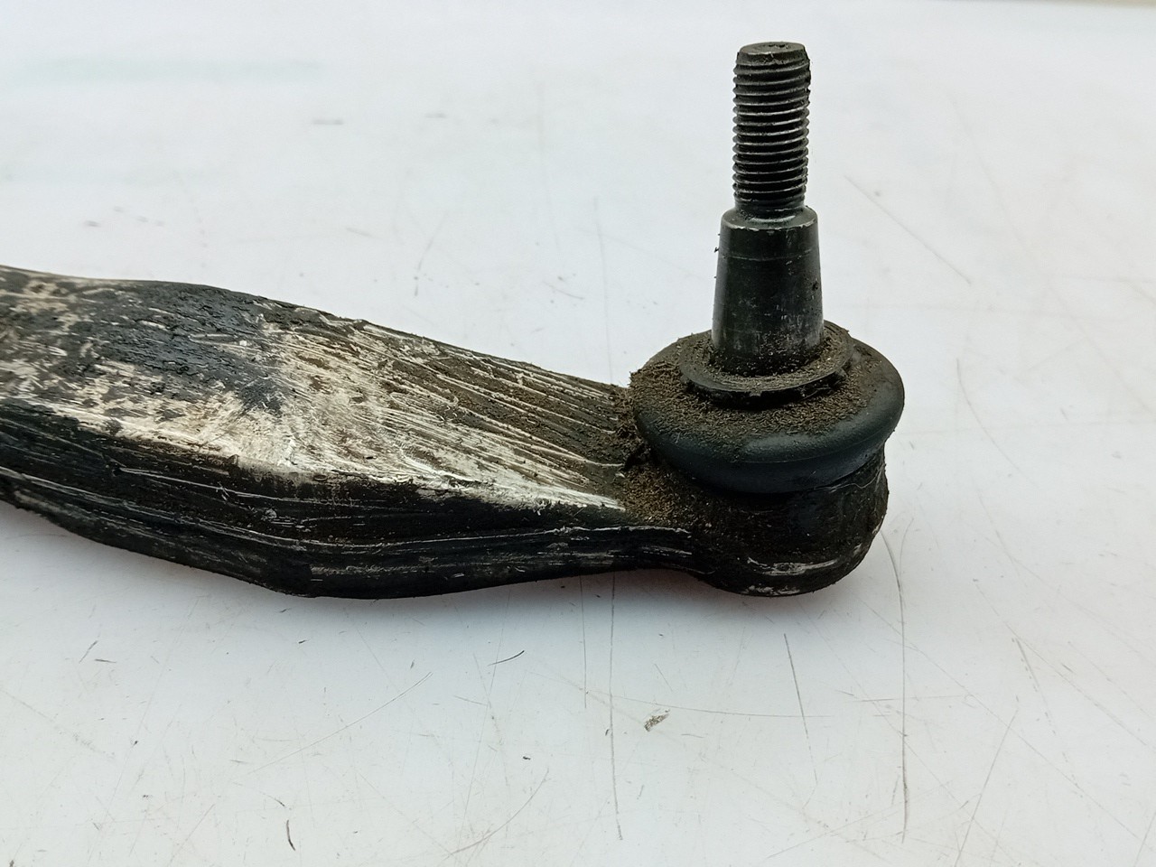 Bras de suspension Avant gauche AUDI A6 Avant (4B5, C5) Imagem-1